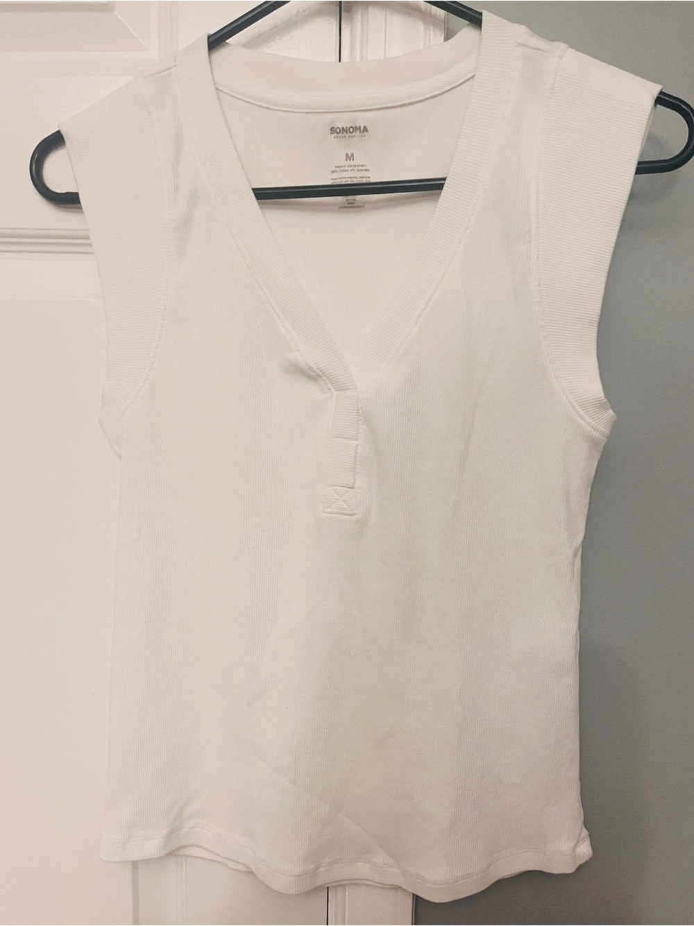 Sonoma White V-Neck Ribbed Tank Top